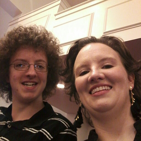 Hi Poshers, I'm Rachael! - Picture 3 of 5